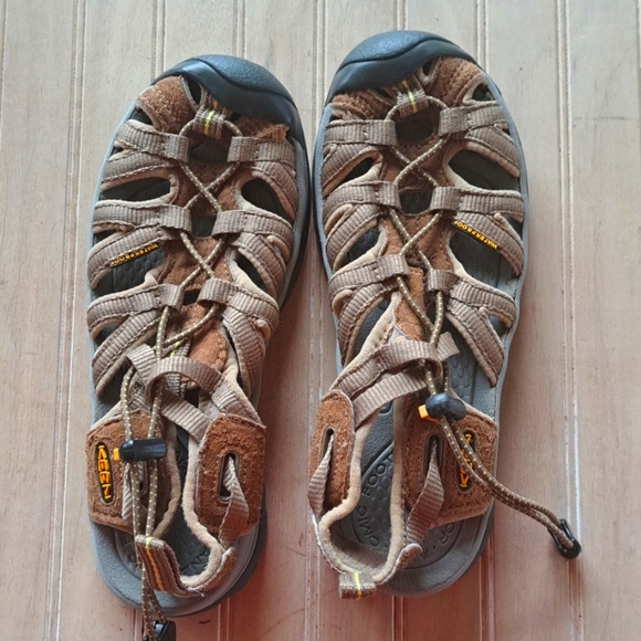 Keen Whisper Brown Gray Anti-Ordor Water Trail Hiking Comfort Washable Sandals - Picture 1 of 10